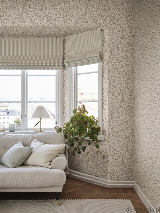 S10387_interior1.jpg