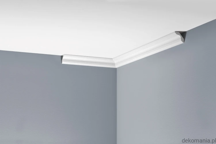 Biała listwa przysufitowa gładka 4,4x4,4cm LGG-06 Creativa LGG06.jpg