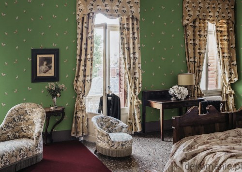 S10449_interior1.jpg