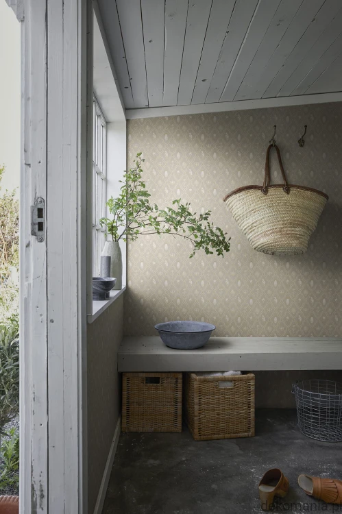 Copy of S10271_interior2.jpg