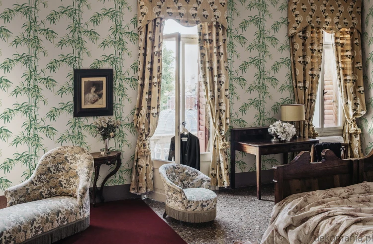 S10443_interior1.jpg
