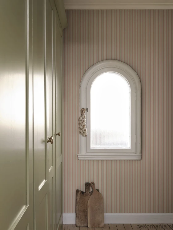 S10396_interior1.jpg