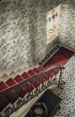 S10433_interior1.jpg