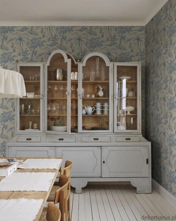 S10431_Moa_Indigo-Blue_Sandberg-Wallpaper_interior2_i.jpg