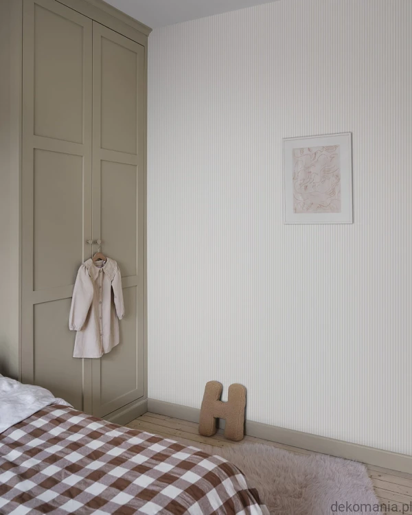 826-09_Estelle_Sandstone_Sandberg-Wallpaper_interior3_i.jpg