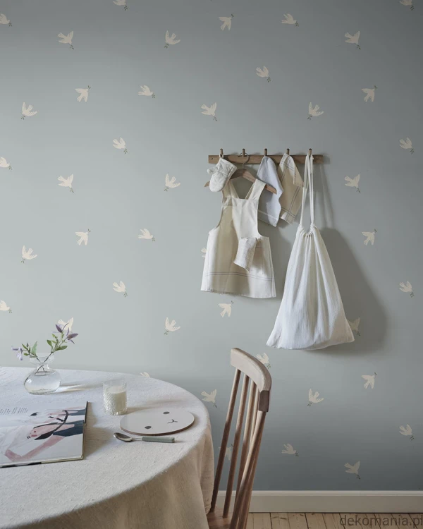 S10624_Frida_Light-Blue_Sandberg-Wallpaper_interior1_i.jpg